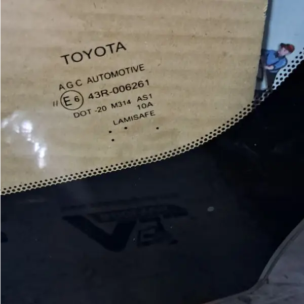 بهترین مارک شیشه جلو راوفور