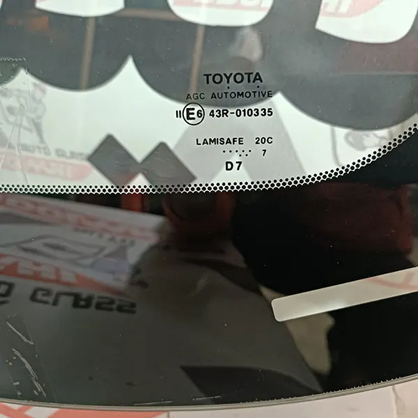 کد فنی شیشه جلو تویوتا CHR